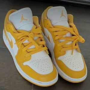 Nike Air Jordan 1 Low Pollen